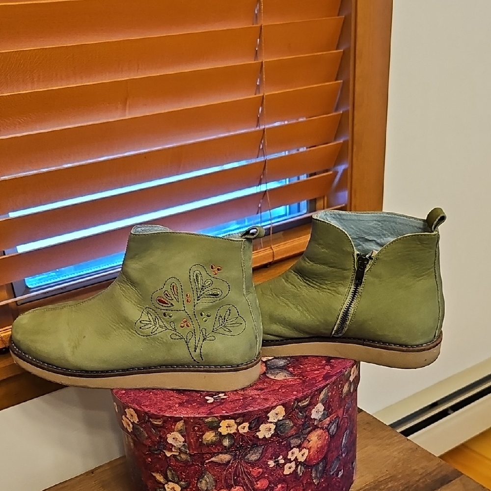 Gudrun Sjoden Leather Ankle Boots, Light Green, Size 42